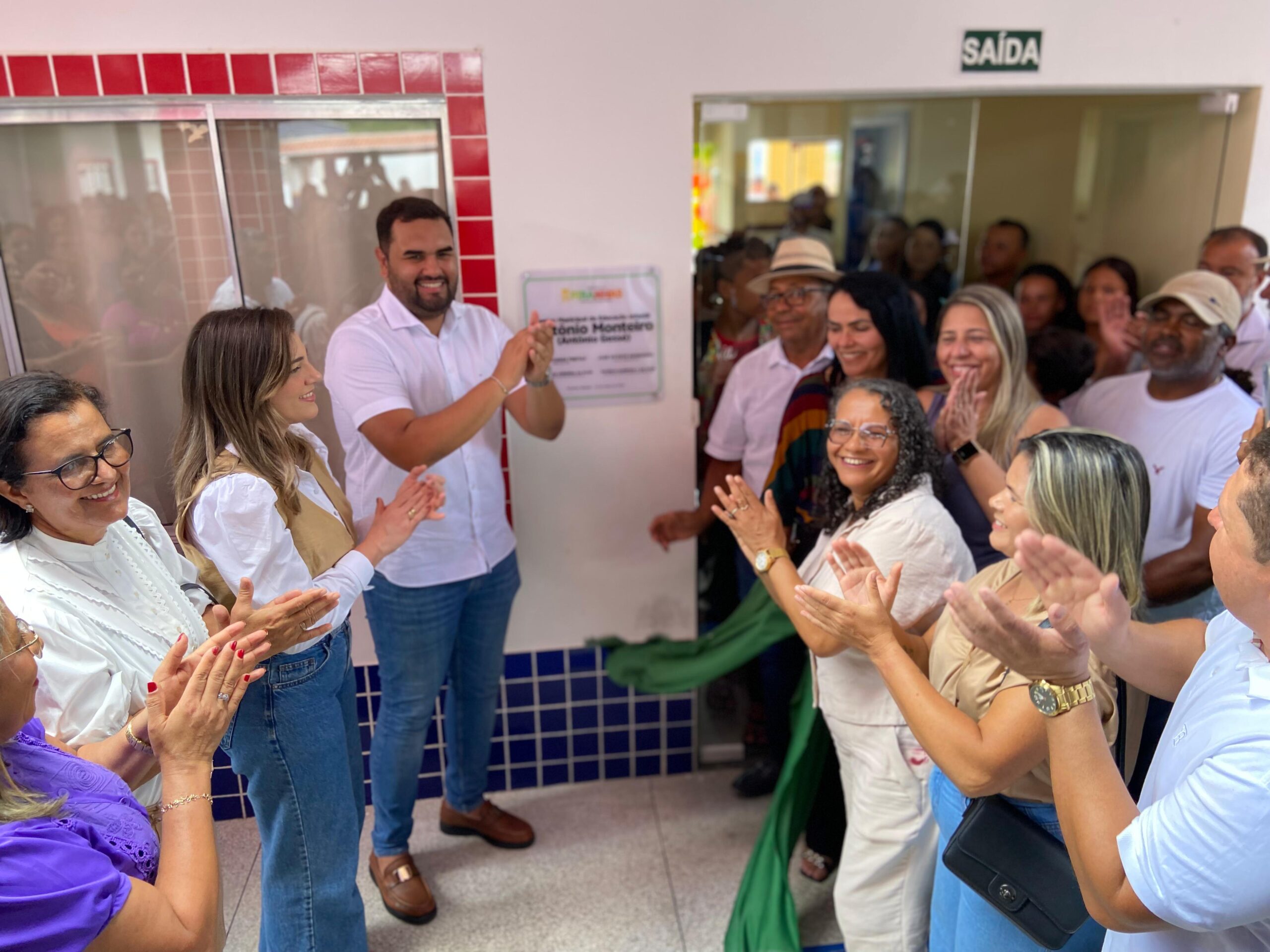 Gestão Municipal inicia semana com inauguração de CMEI Antônio Gessé em Piranhas⠀