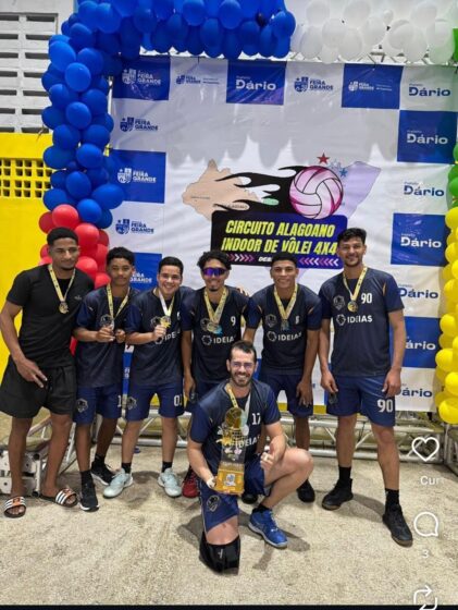 Piranhas celebra título de Campeão no Circuito Alagoano Indoor 4×4 de Vôlei